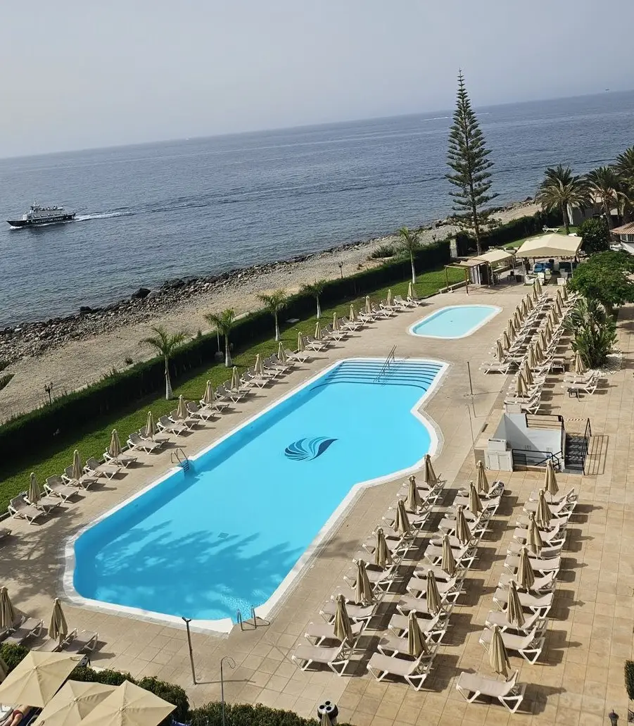 Piscina climatizada de Cura Marina Premium abierta todo el año
